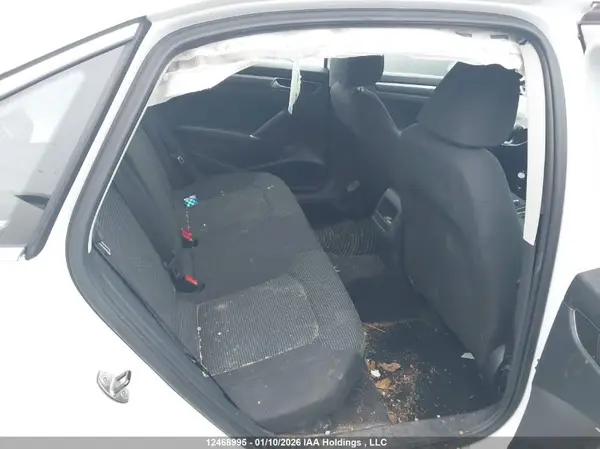 1VWAT7A34GC032436 2016 VOLKSWAGEN PASSAT - Image 8