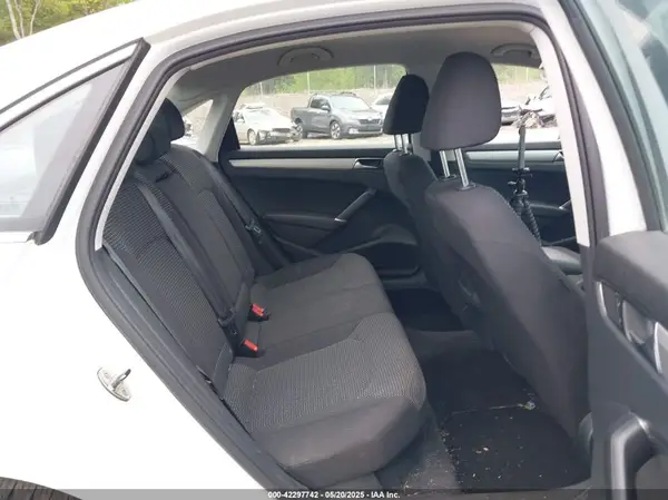 1VWAT7A34GC037586 2016 VOLKSWAGEN PASSAT - Image 8