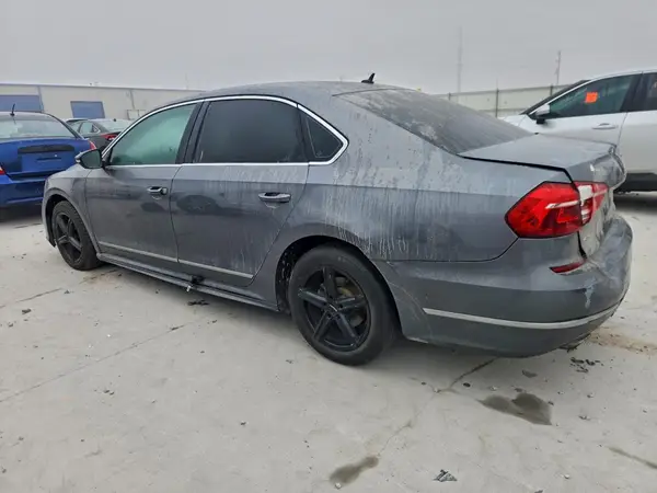 1VWAT7A34GC039824 2016 VOLKSWAGEN PASSAT - Image 2