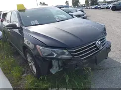 1VWAT7A34GC043596 2016 VOLKSWAGEN PASSAT