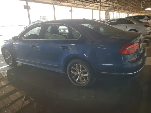 1VWAT7A34GC052380 2016 VOLKSWAGEN PASSAT - Image 2