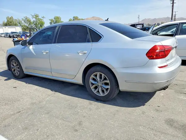 1VWAT7A34GC052766 2016 VOLKSWAGEN PASSAT - Image 2