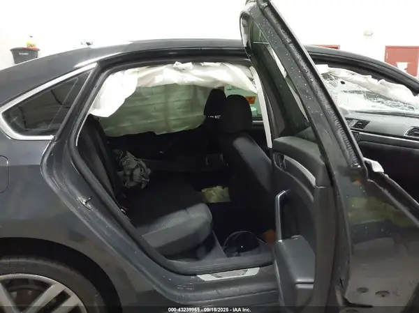 1VWAT7A34GC053187 2016 VOLKSWAGEN PASSAT - Image 8