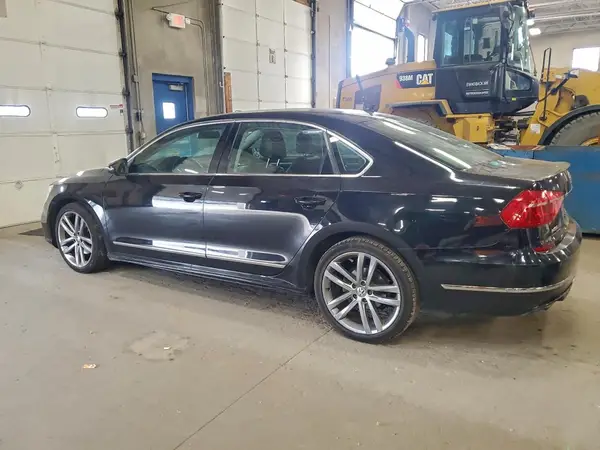 1VWAT7A34GC057935 2016 VOLKSWAGEN PASSAT - Image 2