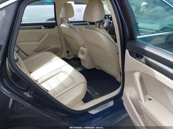 1VWAT7A34GC068563 2016 VOLKSWAGEN PASSAT - Image 8