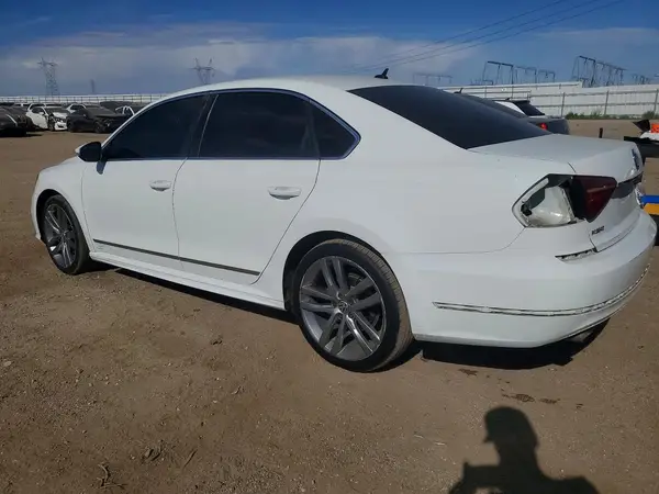 1VWAT7A34GC069051 2016 VOLKSWAGEN PASSAT - Image 2