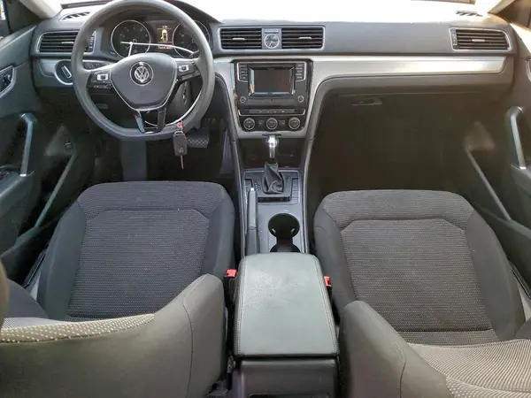1VWAT7A34HC003844 2017 VOLKSWAGEN PASSAT - Image 8