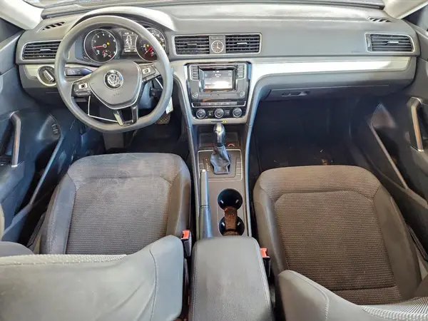 1VWAT7A34HC007151 2017 VOLKSWAGEN PASSAT - Image 8