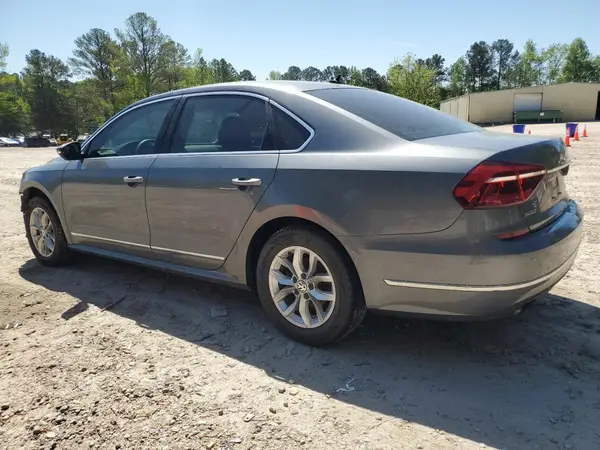1VWAT7A34HC013712 2017 VOLKSWAGEN PASSAT - Image 2