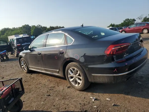 1VWAT7A34HC015878 2017 VOLKSWAGEN PASSAT - Image 2