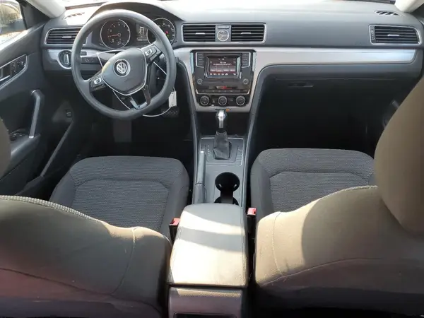 1VWAT7A34HC015878 2017 VOLKSWAGEN PASSAT - Image 8