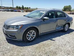 1VWAT7A34HC016349 2017 VOLKSWAGEN PASSAT
