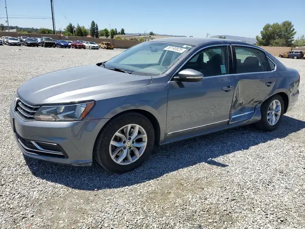 1VWAT7A34HC016349 2017 VOLKSWAGEN PASSAT - Image 1