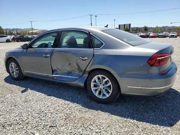 1VWAT7A34HC016349 2017 VOLKSWAGEN PASSAT - Image 2