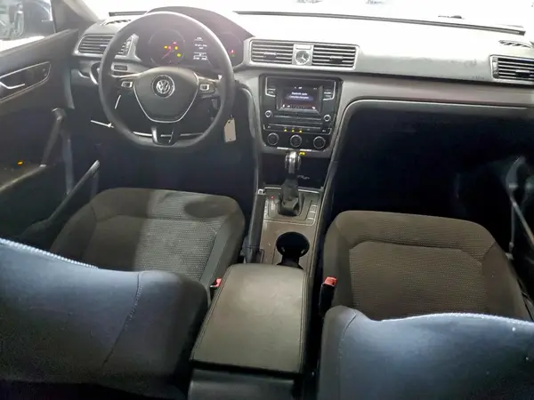 1VWAT7A34HC023026 2017 VOLKSWAGEN PASSAT - Image 8