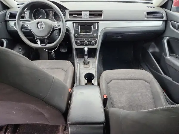 1VWAT7A34HC040991 2017 VOLKSWAGEN PASSAT - Image 8