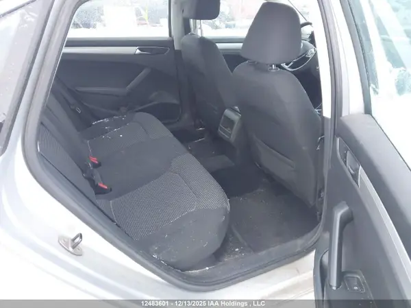 1VWAT7A34HC044801 2017 VOLKSWAGEN PASSAT - Image 8