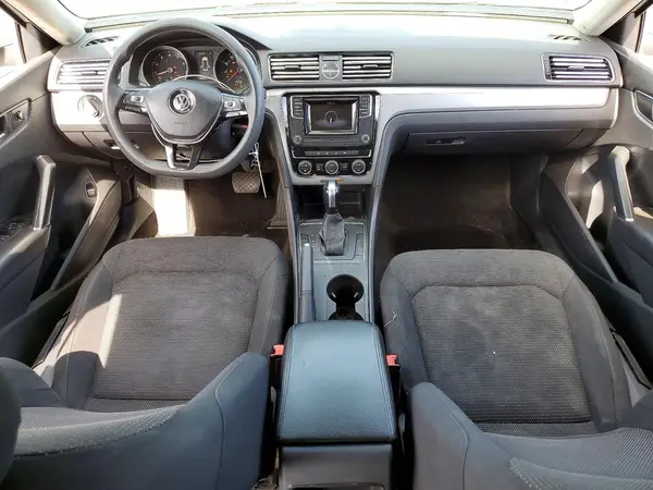 1VWAT7A34HC045365 2017 VOLKSWAGEN PASSAT - Image 8