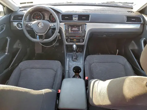 1VWAT7A34HC051893 2017 VOLKSWAGEN PASSAT - Image 8