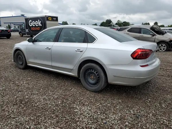 1VWAT7A34HC052770 2017 VOLKSWAGEN PASSAT - Image 2