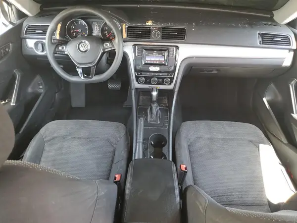 1VWAT7A34HC057550 2017 VOLKSWAGEN PASSAT - Image 8