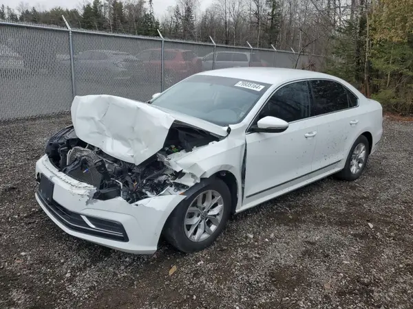 1VWAT7A34HC058214 2017 VOLKSWAGEN PASSAT - Image 1