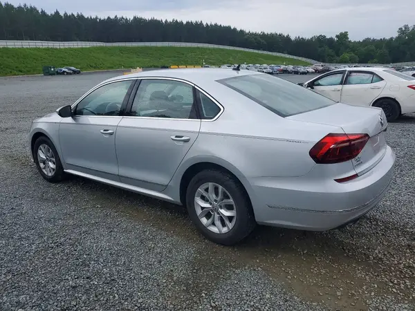 1VWAT7A34HC058567 2017 VOLKSWAGEN PASSAT - Image 2