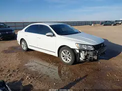 1VWAT7A34HC064577 2017 VOLKSWAGEN PASSAT