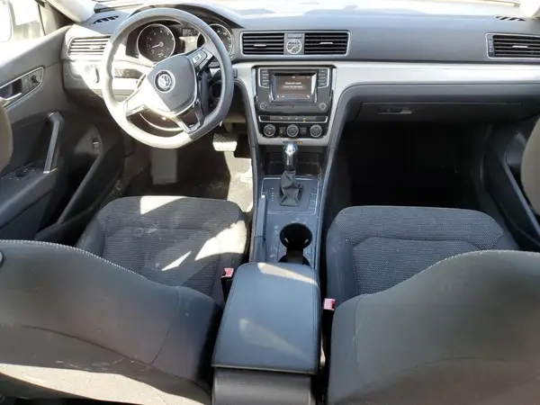 1VWAT7A34HC086269 2017 VOLKSWAGEN PASSAT - Image 8