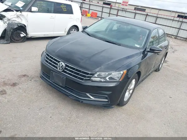 1VWAT7A35GC006881 2016 VOLKSWAGEN PASSAT - Image 2