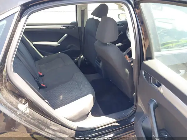 1VWAT7A35GC011496 2016 VOLKSWAGEN PASSAT - Image 8