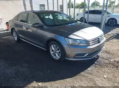 1VWAT7A35GC016178 2016 VOLKSWAGEN PASSAT