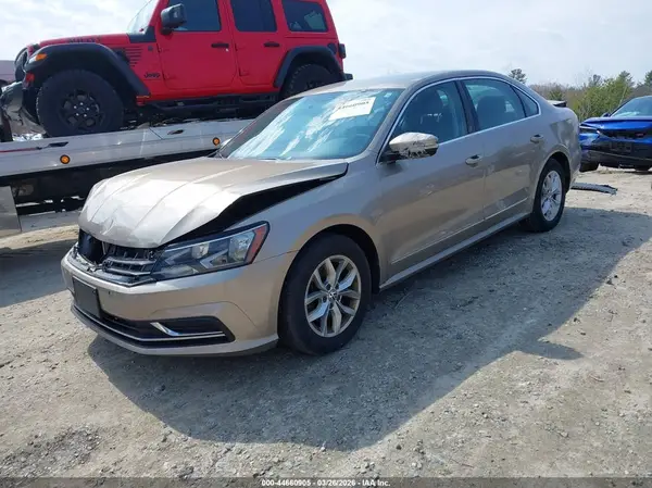 1VWAT7A35GC021249 2016 VOLKSWAGEN PASSAT - Image 2
