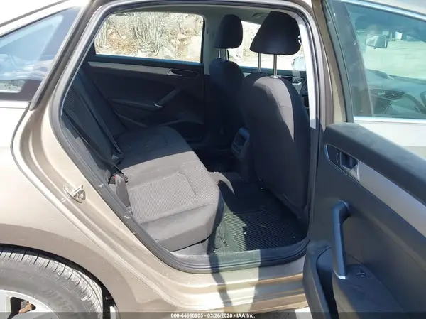 1VWAT7A35GC021249 2016 VOLKSWAGEN PASSAT - Image 8