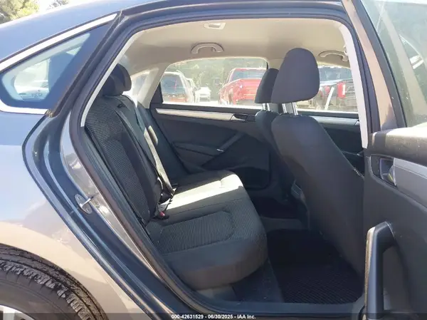 1VWAT7A35GC024233 2016 VOLKSWAGEN PASSAT - Image 8