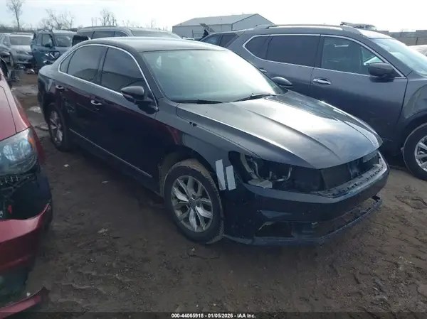 1VWAT7A35GC031795 2016 VOLKSWAGEN PASSAT - Image 1