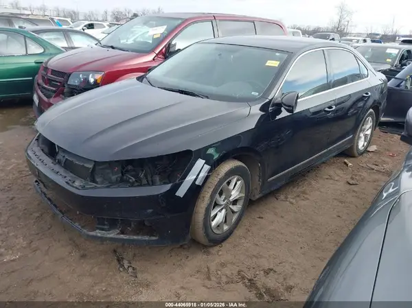 1VWAT7A35GC031795 2016 VOLKSWAGEN PASSAT - Image 2