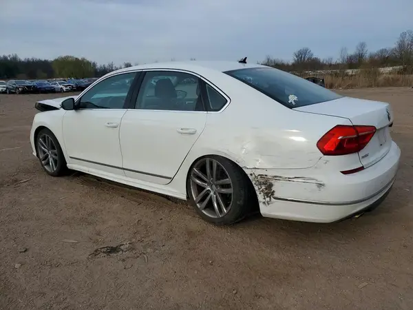 1VWAT7A35GC036740 2016 VOLKSWAGEN PASSAT - Image 2