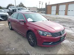 1VWAT7A35GC039878 2016 VOLKSWAGEN PASSAT