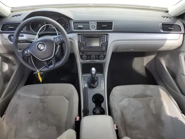1VWAT7A35GC043803 2016 VOLKSWAGEN PASSAT - Image 8