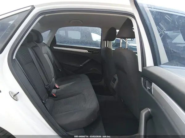 1VWAT7A35GC045051 2016 VOLKSWAGEN PASSAT - Image 8