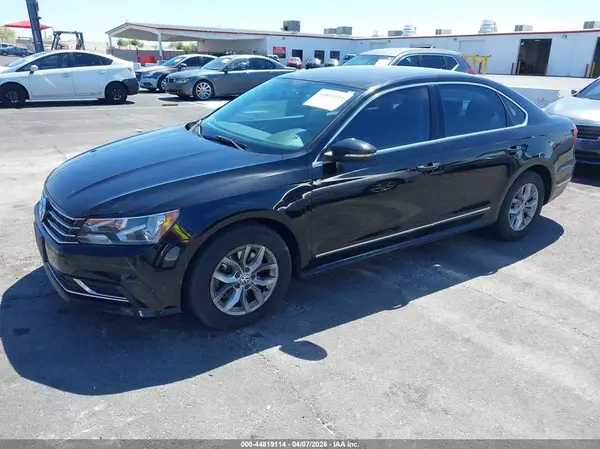 1VWAT7A35GC050606 2016 VOLKSWAGEN PASSAT - Image 2