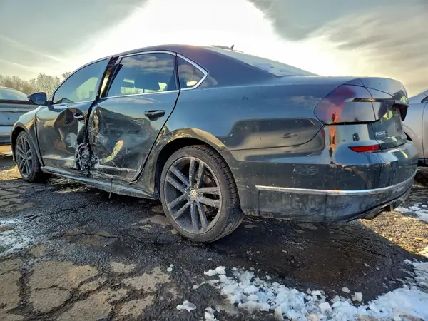1VWAT7A35GC061086 2016 VOLKSWAGEN PASSAT - Image 2