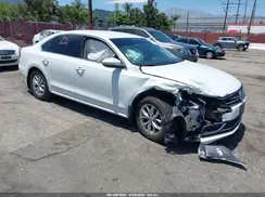 1VWAT7A35HC002203 2017 VOLKSWAGEN PASSAT