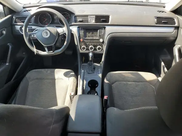 1VWAT7A35HC003920 2017 VOLKSWAGEN PASSAT - Image 8