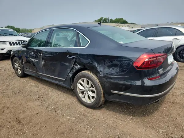 1VWAT7A35HC007756 2017 VOLKSWAGEN PASSAT - Image 2