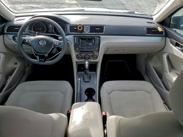 1VWAT7A35HC008857 2017 VOLKSWAGEN PASSAT - Image 8