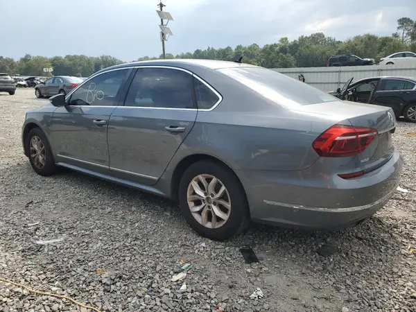1VWAT7A35HC014528 2017 VOLKSWAGEN PASSAT - Image 2