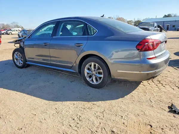 1VWAT7A35HC021852 2017 VOLKSWAGEN PASSAT - Image 2