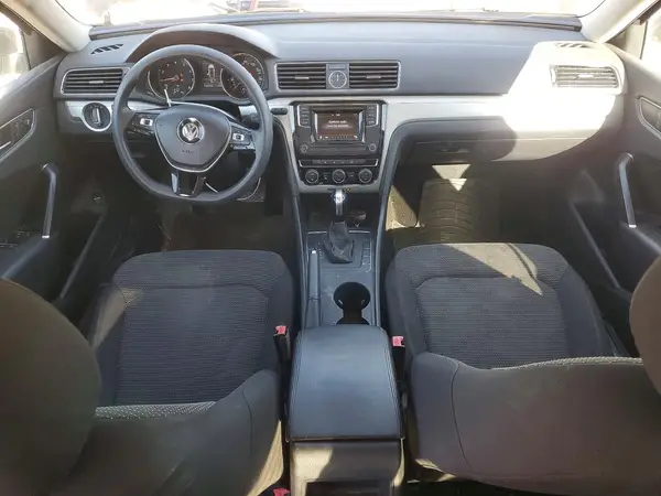 1VWAT7A35HC026808 2017 VOLKSWAGEN PASSAT - Image 8
